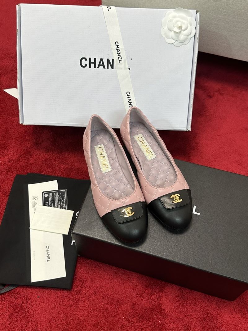 Chanel Low Shoes